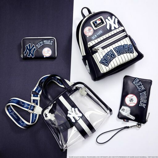 MLB NY Yankees Patches Zip Around Wallet