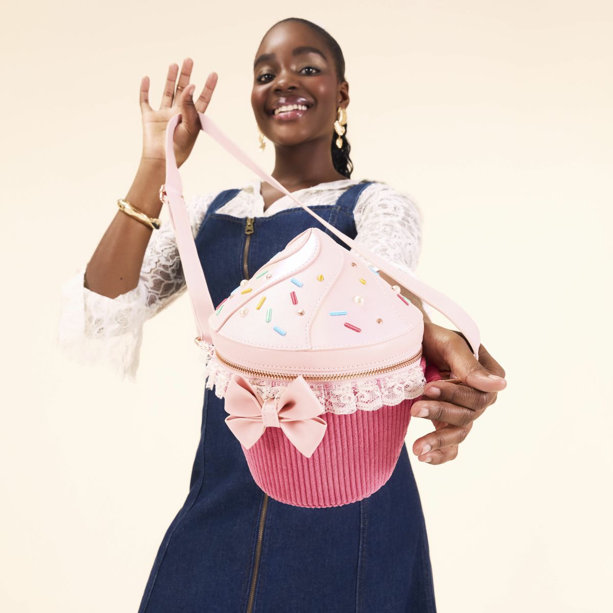 Loungefly Figural Cupcake Crossbody Bag