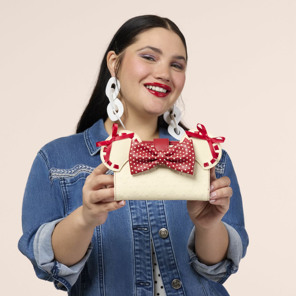 Minnie Mouse Rocks the Dots Coquette Flap Wallet